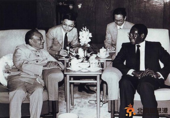 贴身翻译谈邓小平：从未见过这么精彩的人