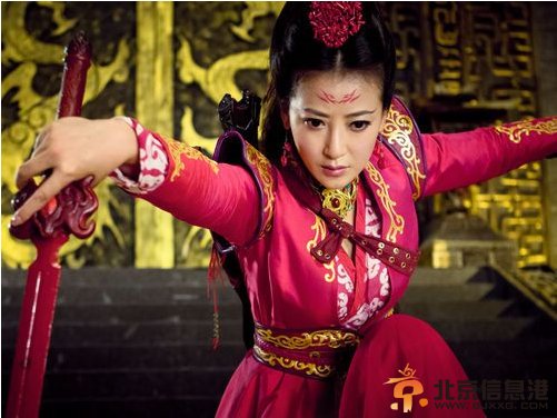 《古剑奇谭》陈紫函苦练打戏有回报 剑灵红玉大展英姿