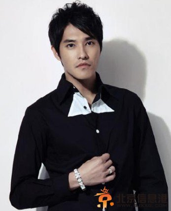 蓝正龙个人资料及主演的<a href='http://www.bjxxg.cn/ent/dianshi/' target='_blank'><u>电视</u></a>剧<a href='http://www.bjxxg.cn/ent/dianying/' target='_blank'><u>电影</u></a> 蓝正龙与周幼婷结婚了