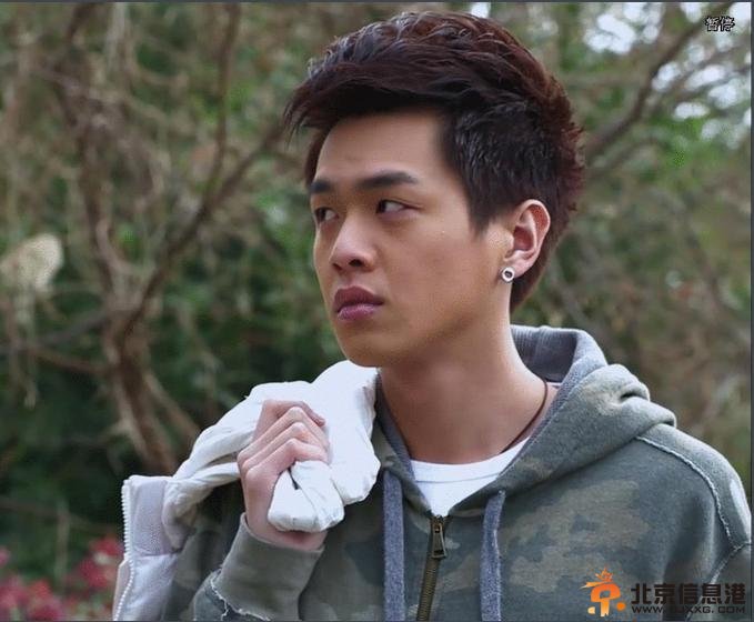 新雪豹周卫国扮演者张若昀个人资料