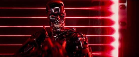 终结者创世纪经典台词首曝光 预告片：2029年人类与机器决战的末世未来
