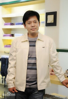 光影胡文荣是谁演的 胡文荣扮演者何政军资料照片