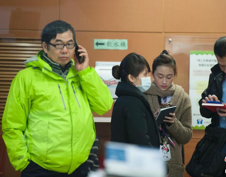 台湾复兴航空部分伤者抵达医院接受救治