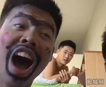 上铺小哥抢镜走红 那些意外走红的颜值爆表小鲜肉