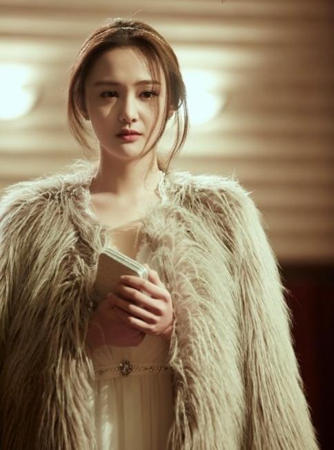 相爱穿梭千年郑爽剧照疑再整容 剧情被指映射张翰