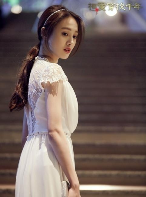 相爱穿梭千年郑爽剧照疑再整容 剧情被指映射张翰