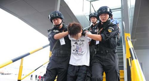 高中生9天杀害7人 90后沦为杀人魔还炫耀警察抓不到老天助我令人发指！