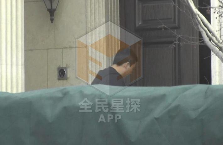张柏芝恋大12岁富豪相约别墅 孙东海个人资料真的不简单 