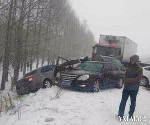 黑龙江大雪封路