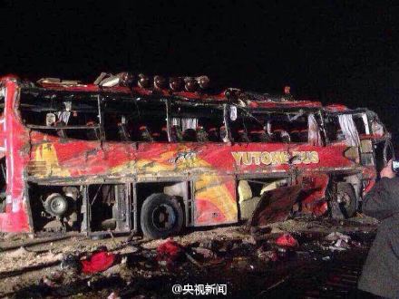 新疆巴楚发生严重车祸 22人死亡38人受伤【组图】