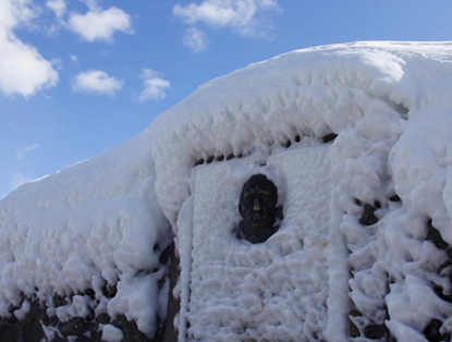 酷寒席卷美国海浪“冻结” 尼加拉瓜大瀑布被冰雪覆盖