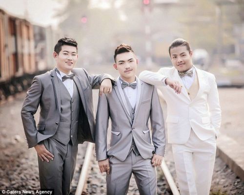 泰国男同性恋婚礼视频曝光没 网友：谁是新娘谁是新郎