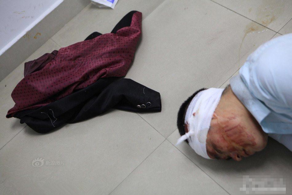 聚焦：男子派出所自残将肠子捅破 乞讨男月入上万在京买房