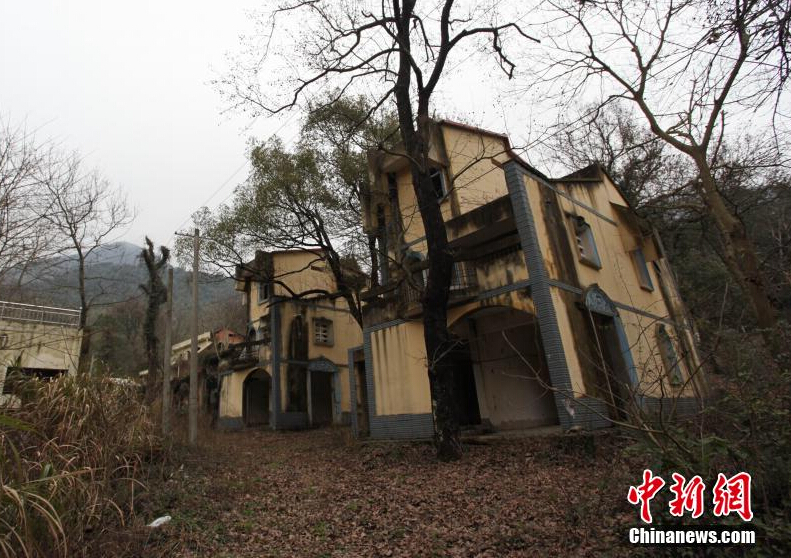 庐山豪华别墅烂尾 王姓商人非法集资入狱豪华别墅工程泡汤