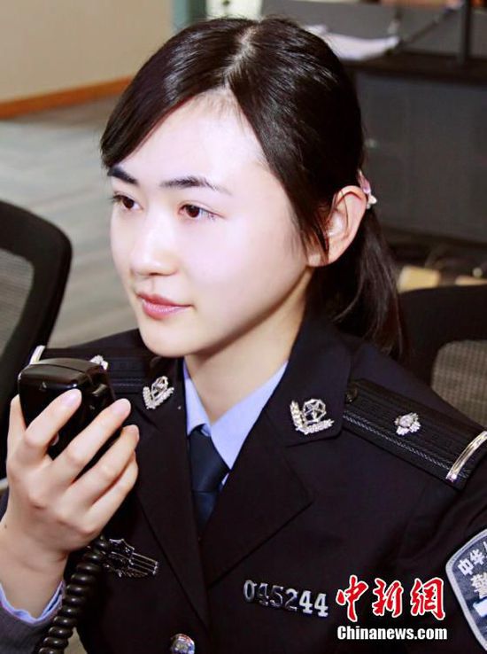 苏州女警花颜值爆表 是女神也是女汉子!