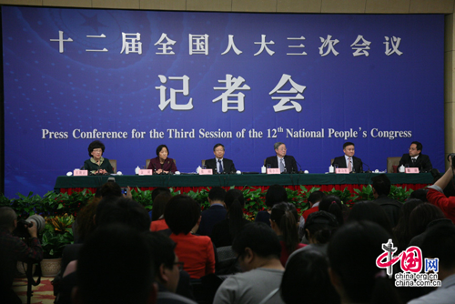 周小川：今年内放开存款利率上限的概率非常高