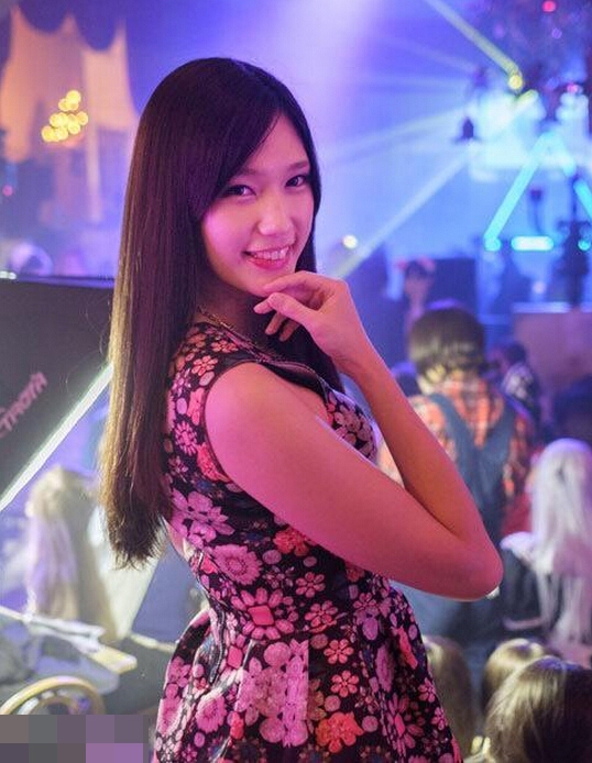  日本变性人美丽性感走红网络