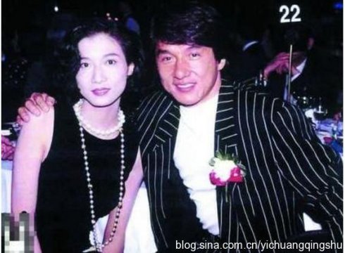 扒一扒吴绮莉成龙16年的恩怨情仇