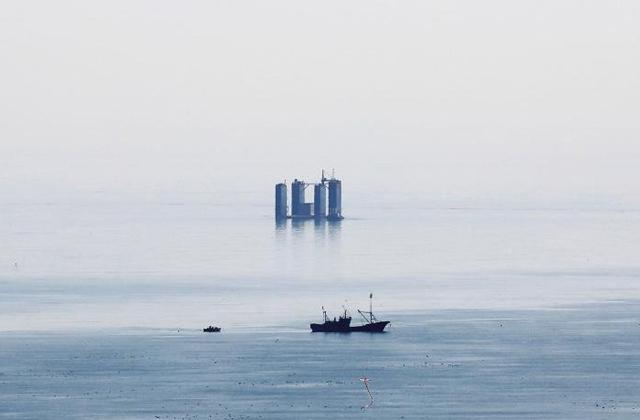 组图：青岛灵山湾海域现“海市蜃楼”