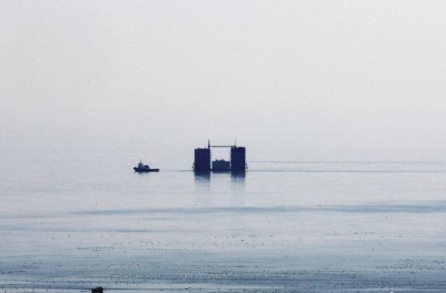 组图：青岛灵山湾海域现“海市蜃楼”