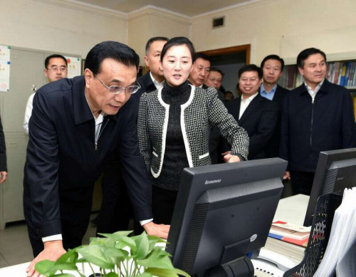 李克强要求“三证合一、单一号码”改革年内实现