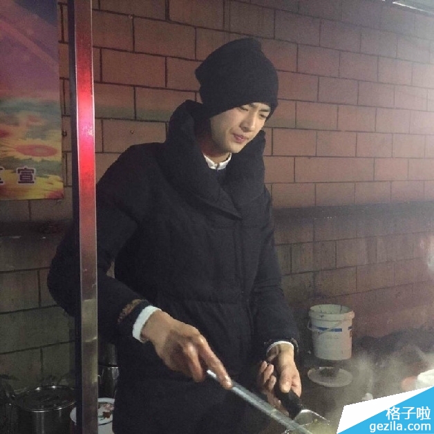 曝重庆交警何以琛个人资料 细数迷倒花痴宅女的那些草根男神小鲜肉（组图）