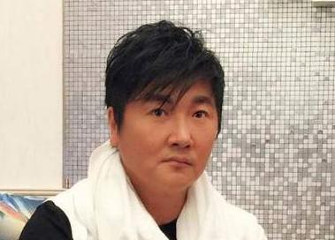 汪涵救场获赞 网友质疑退赛理由孙楠为退赛致歉  