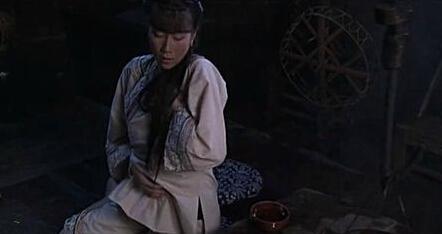 边城汉子大尺度剧照曝光 寡妇遭强暴抗日剧堪比AV