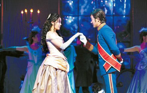 安在旭6月大婚 43岁安在旭6月1日迎娶小11岁女友崔贤珠