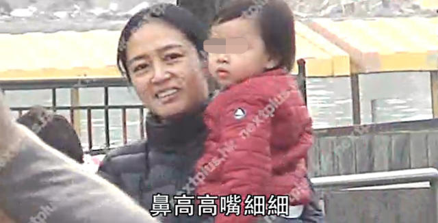 港媒刘德华3岁女儿近照 乖巧可人十分漂亮