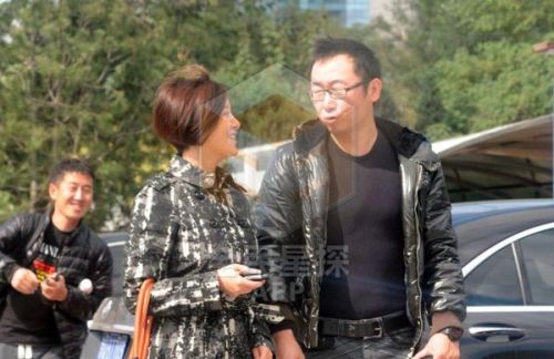 曝陆川与央视女主播胡蝶秘密领证 男方系二婚(图)