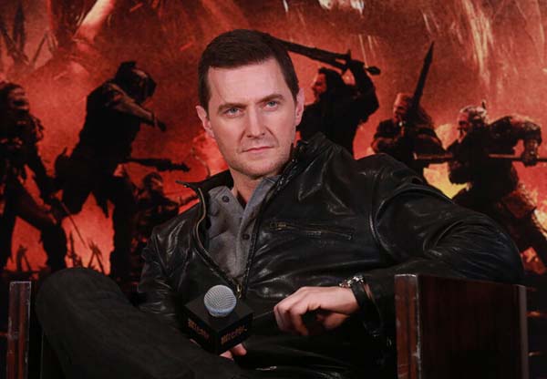 《霍比特人3》中国首映 杰克逊称喜欢范冰冰