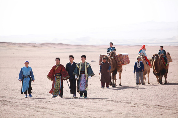 《奔跑吧》本周上演敦煌大劫案 首现背叛者联盟