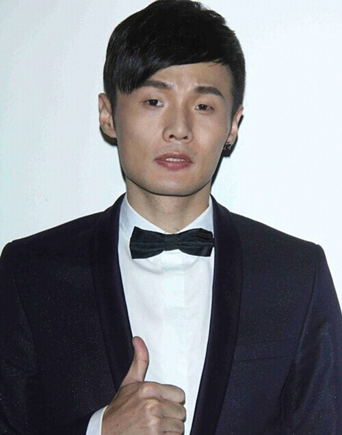 我是歌手李荣浩踢馆唱模特 韩红称非竞技类歌手