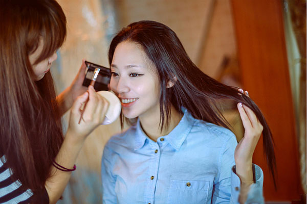 新娘跟妆选择要点需知 打造最美新娘子