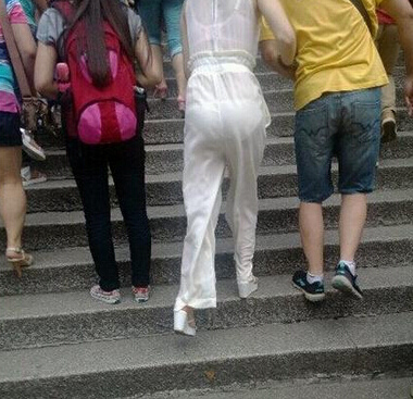 搞笑图片做鸡做的好骄傲 这做的会不会太绝了一点
