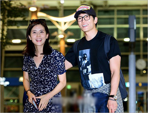 韩星李宝英怀孕10周 与池城结婚周年喜上加喜