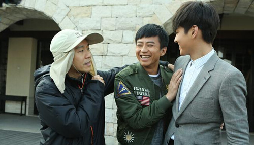 周星驰最新作《美人鱼》杀青 星女郎林允感恩