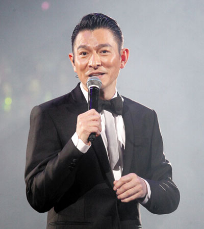 春晚首次彩排曝光部分节目 刘德华演唱《回家的路》