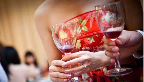 婚礼敬酒顺序攻略 婚礼敬酒有妙招
