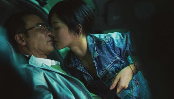 蔡卓妍新片《雏妓》剧照 亲吻挑逗画面超火热