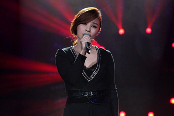 《我是歌手》压轴踢馆赛李佳薇失败 谭维维夺冠