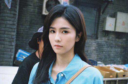 于正回应白鹿告别文错字：直发人士 没有人审稿